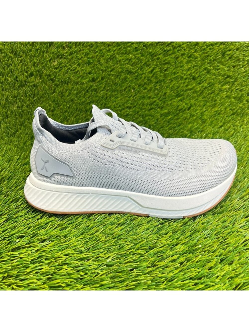 Flux Adapt Waterproof Runner Lunar Gray Womens Size 6.5 Barefoot Running Shoes